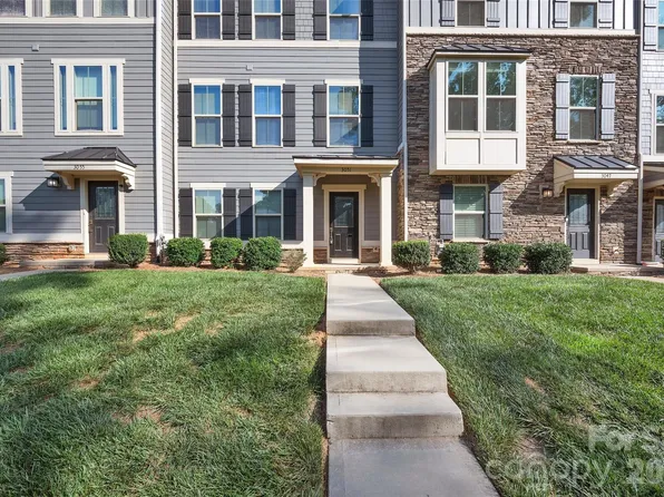 3051 Salix Bend Dr, Charlotte, NC 28205