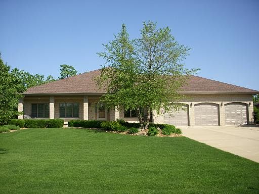 1st image of 25701 S Kensington Ln