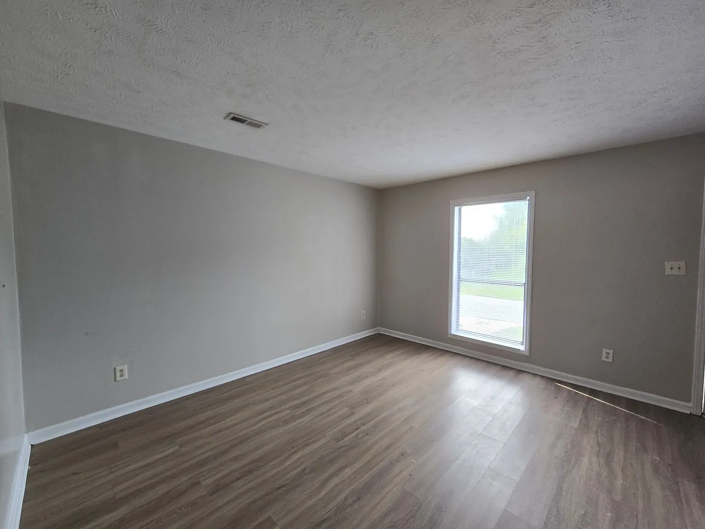New Listing — Photo 2