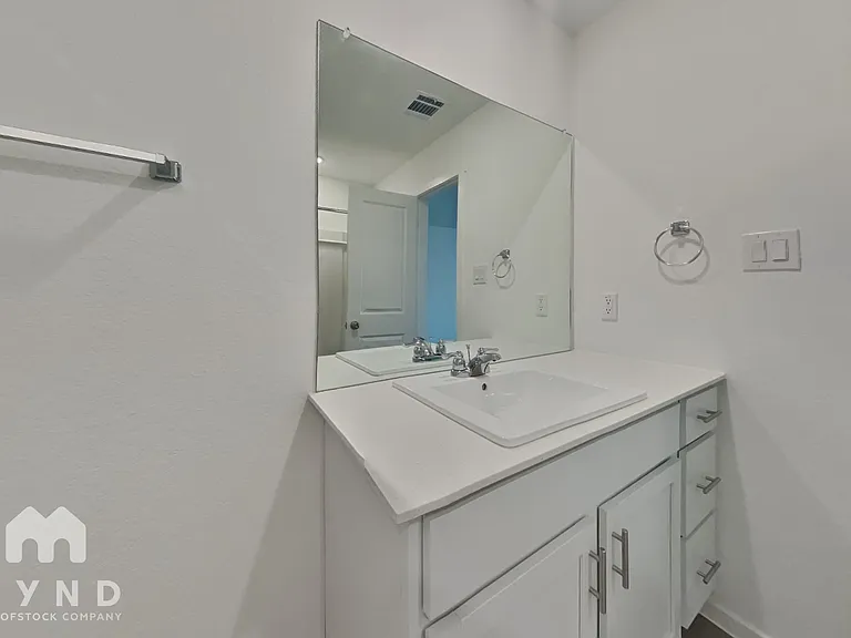 7127 Sapphire Rdg — Photo 13