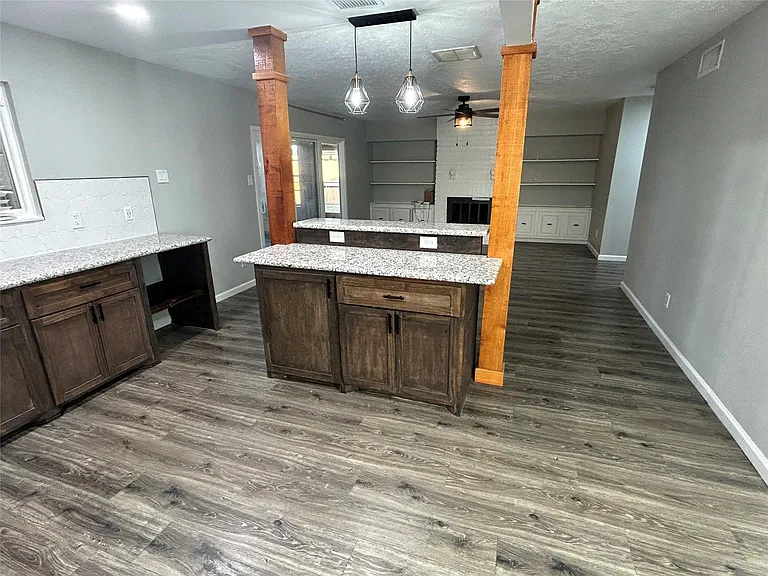 8523 Riverside Walk Ln — Photo 3