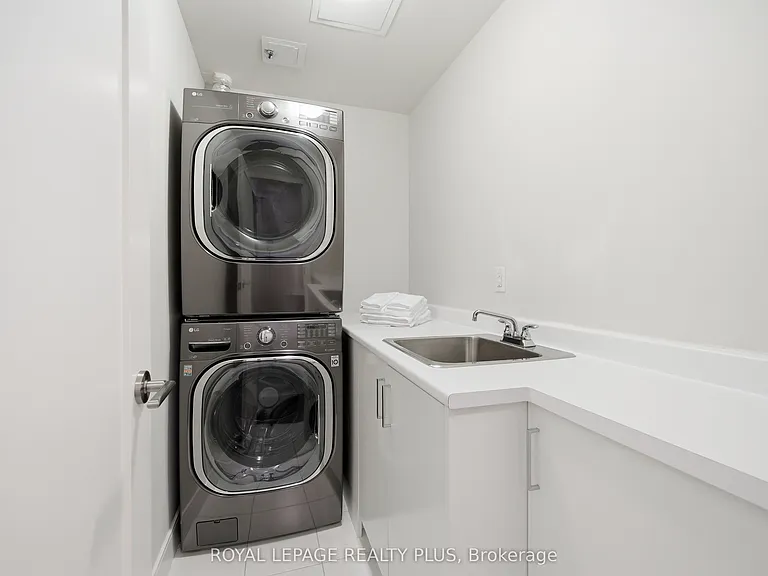 1575 Lakeshore Rd W #117 — Photo 29