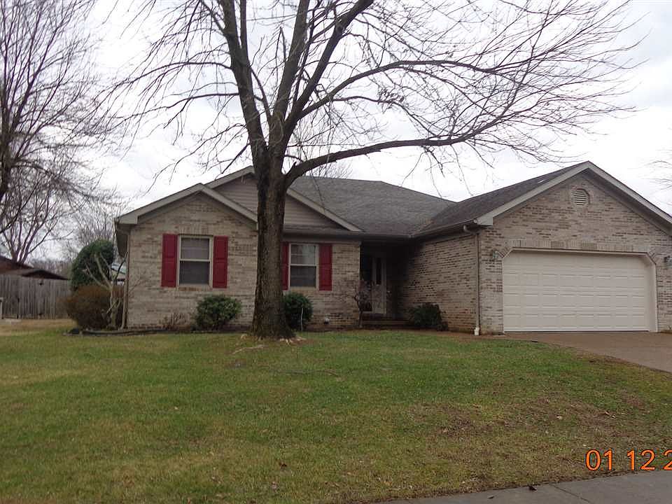 1st image of 2101 N Villa Dr