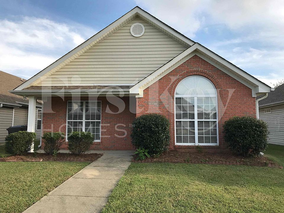 1st image of 2018 Village Ln