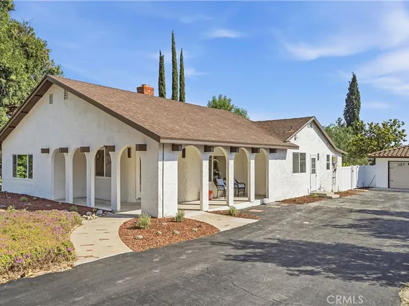 944 Alamosa Dr, Claremont, CA 91711