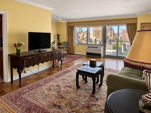 300 East 74th Street image 1 of 15