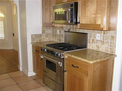 4th image of 515 Encinal Ave