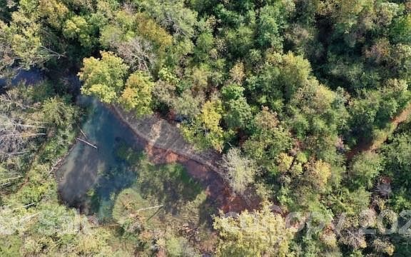 3rd image of 2159 Picnic Dr