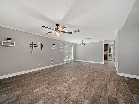 4th image of 1801 Palo Duro St