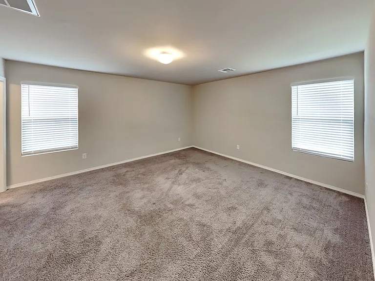 1432 Dustin Dr — Photo 10