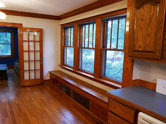 Built in Storage and Sitting WindowBay