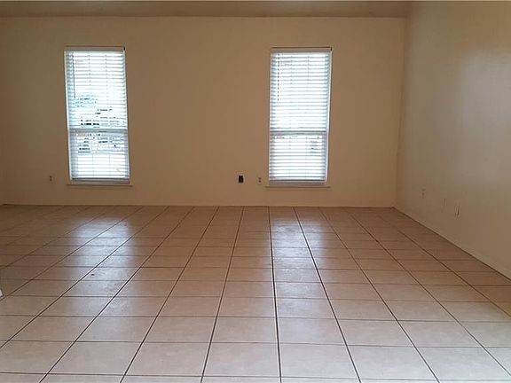 2nd image of 404 Creek Cv #A