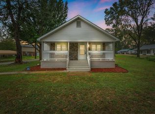 1215 Fredericktown Ave, Farmington, MO 63640