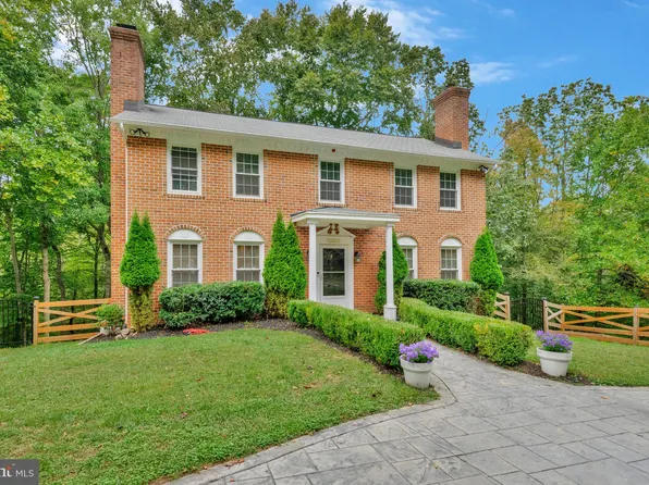 11300 Oakhurst Ln, Woodbridge, VA 22192