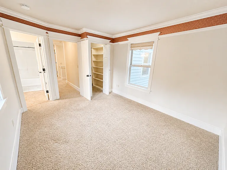 243 S Palatine Hill Rd — Photo 15