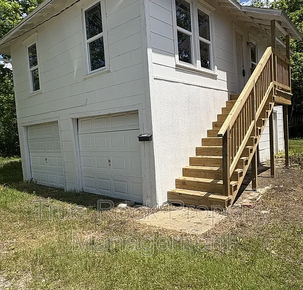 522 S Stonewall St — Photo 2