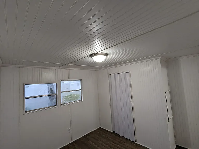 130 Darley Ln — Photo 3
