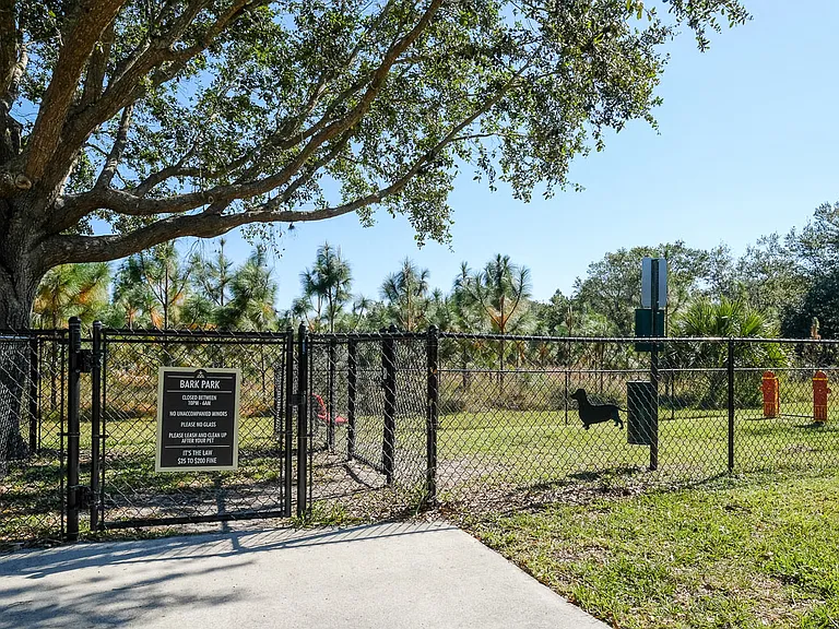 Madalyn Landing Apartments | Palm Bay, FL | Dog Park with Obstacles