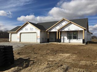 2598 Tigers Trl, Decatur, IN 46733