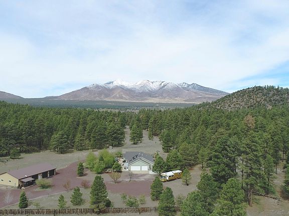 3rd image of 7010 Vista De Oro