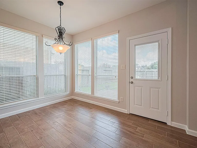 20834 Avery Cove Ln — Photo 20