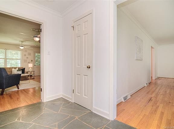 4th image of 13131 Iris Dr