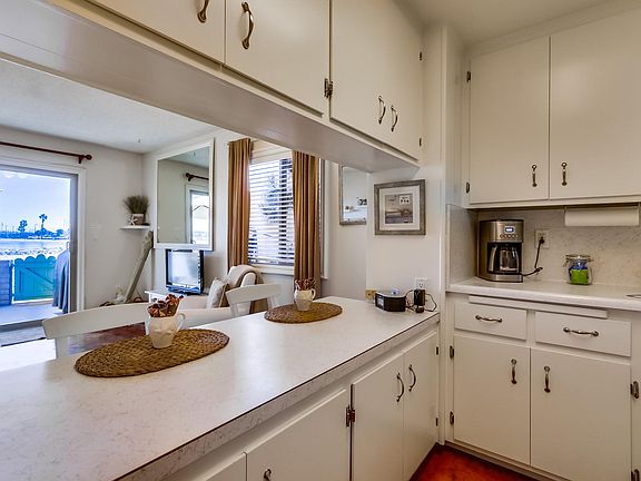 4th image of 3532 Bayside Walk