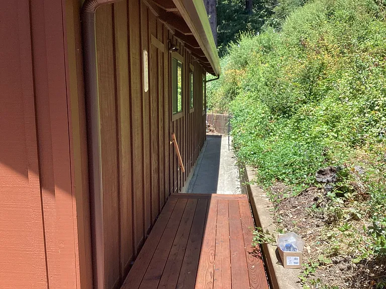 1920 Redwood Dr — Photo 7
