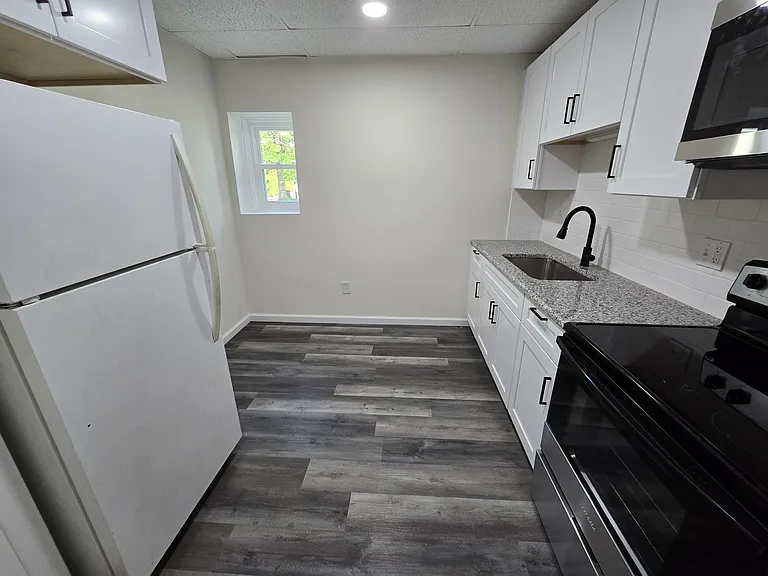 300 W Frack St #1A — Photo 3