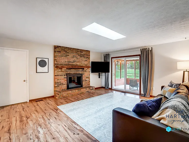 2200 Matrena Dr — Photo 7