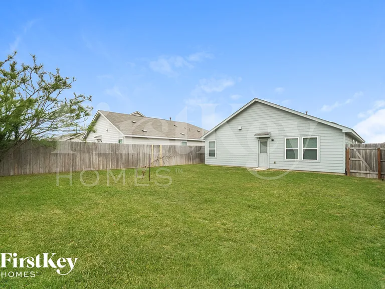 1906 Morse Way — Photo 15