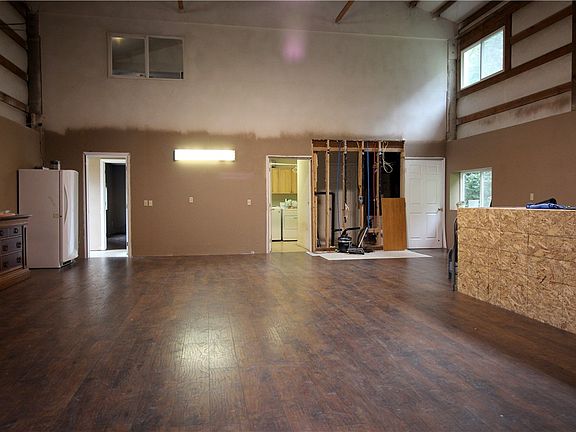 3rd image of 7607 Kamerlyn Prairie Ln SE