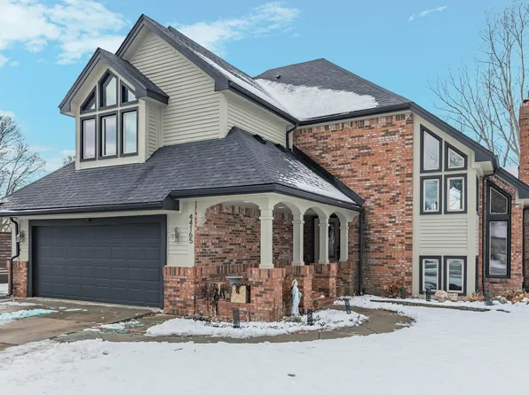 44165 Dunham Ct, Clinton Township, MI 48038