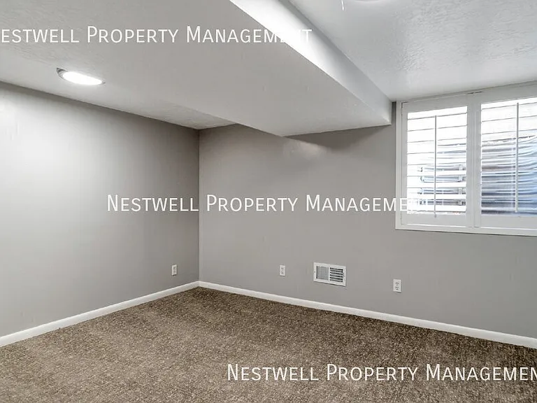 2590 E Wilmington Ave — Photo 18
