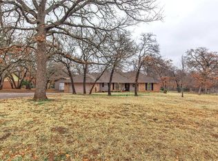 1301 Post Oak Ln, Edmond, OK 73034