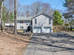 215 Cranberry Pond Rd, Norwich, CT 06360