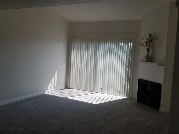 4th image of 3775 Beethoven St #3