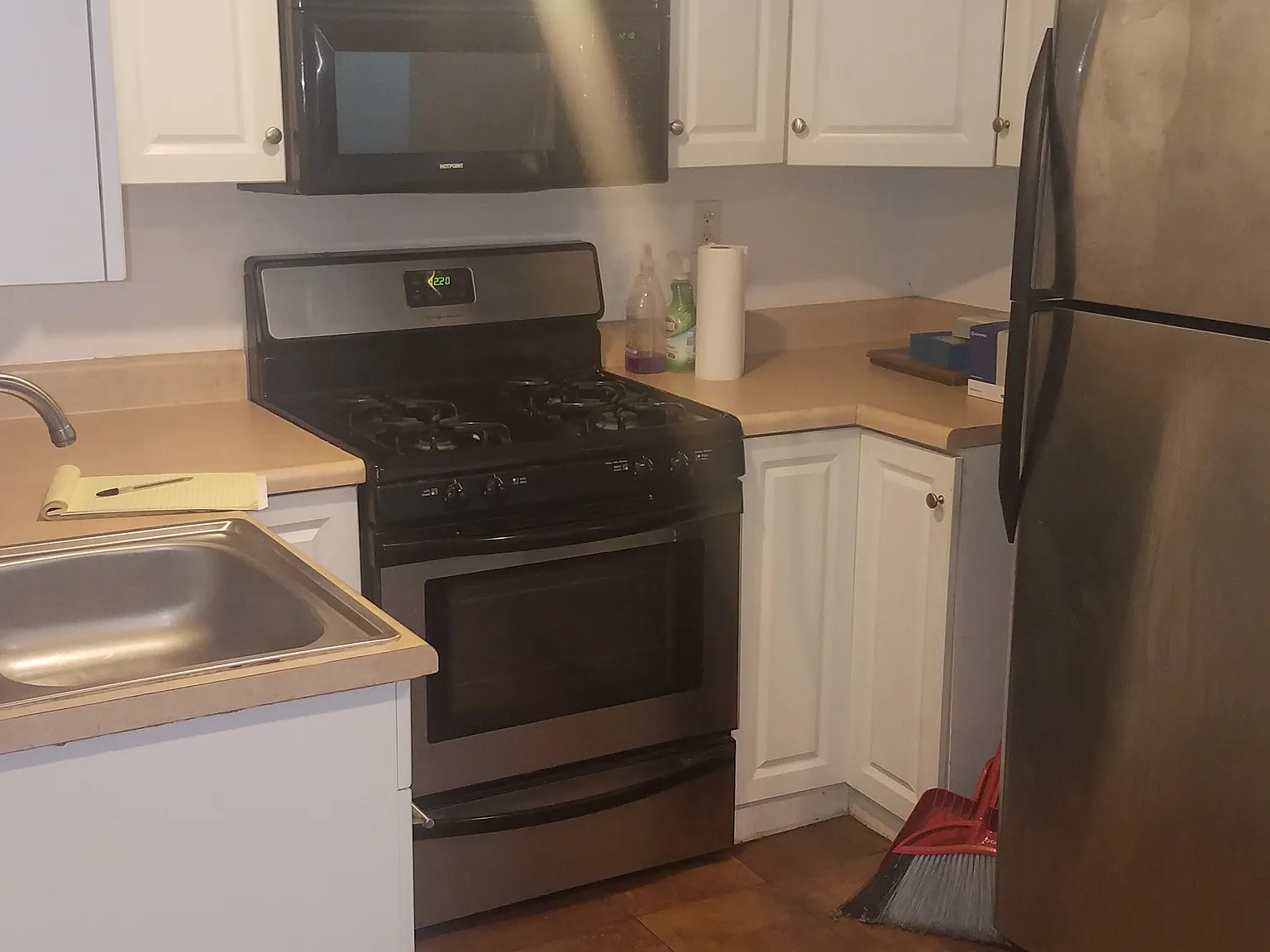 874 McLean Ave — Photo 2