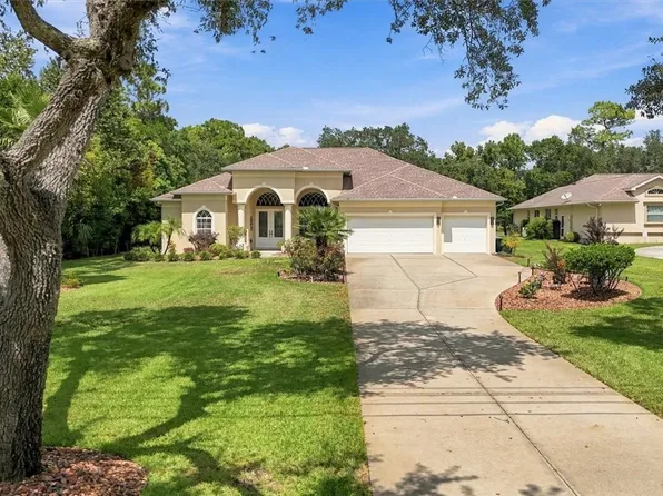 14 Cypress Blvd E, Homosassa, FL 34446