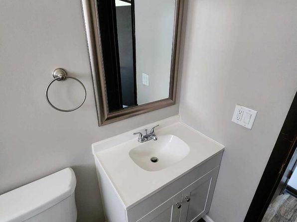 506 E Pierce St APT 8