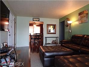 3rd image of 7398 Eisenhower Dr Unit 6