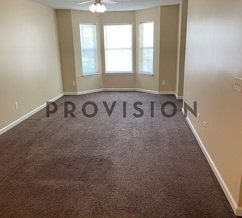 3rd image of 1111 Village Ct NE