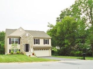 69 Tennyson Dr, Lancaster, PA 17602