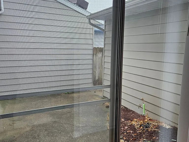 1252 Colonial Dr — Photo 20