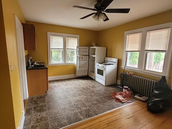 4th image of 239 Stone Ave