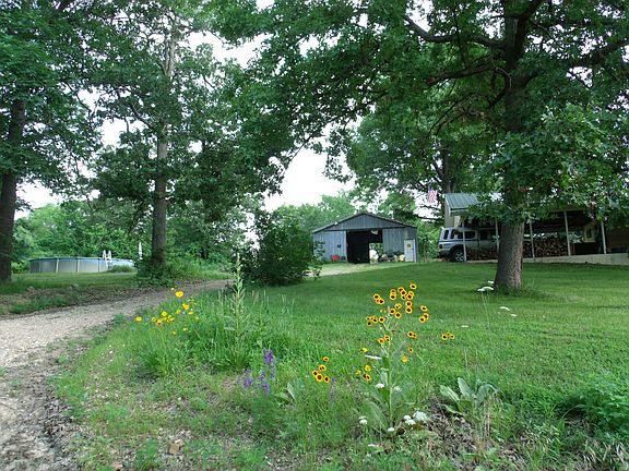 Carport, Barn, Pool