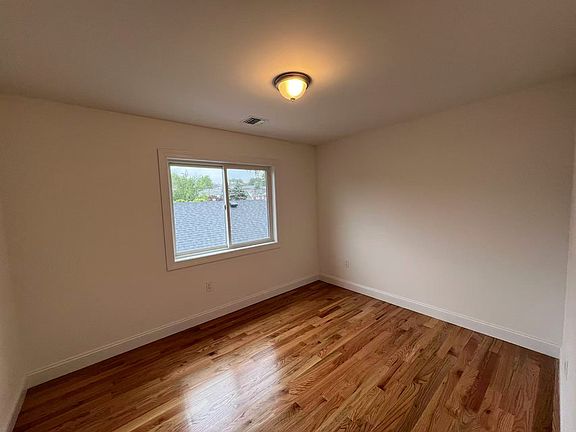 5th image of 72 Bionia Ave #2