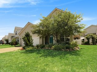 316 Cambridge Dr, Dexter, MI 48130