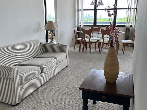 5th image of 2555 Collins Ave APT 802