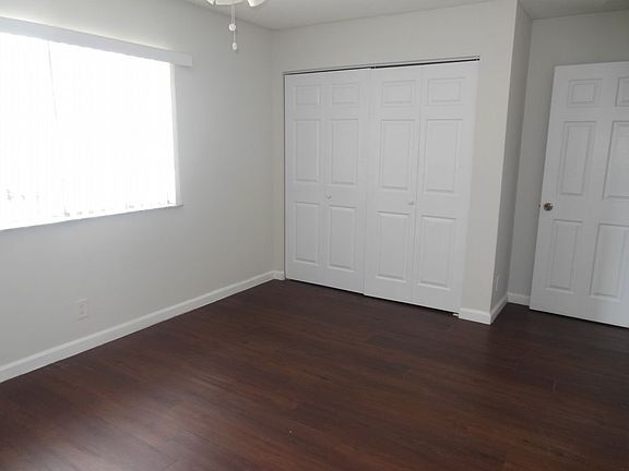 5th image of 203 E Tiffany Dr APT 4